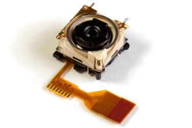 Lytyyk seuraavasta iPhonesta muistimetallilla tehostettu kamera?